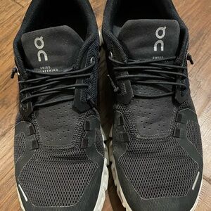 On Running Women’s Black Athletic Shoes